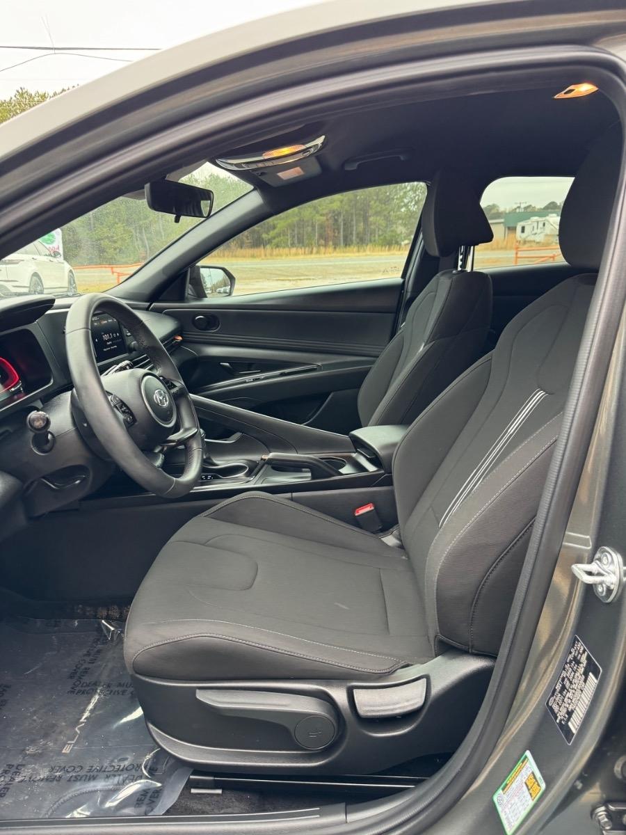 Hyundai Elantra SEL Sport IVT 2025