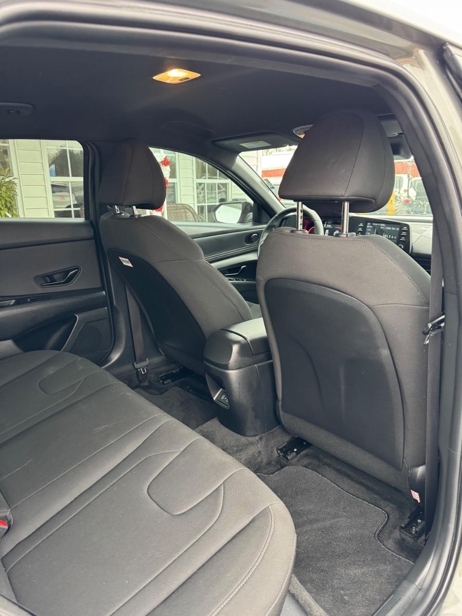 Hyundai Elantra SEL Sport IVT 2025