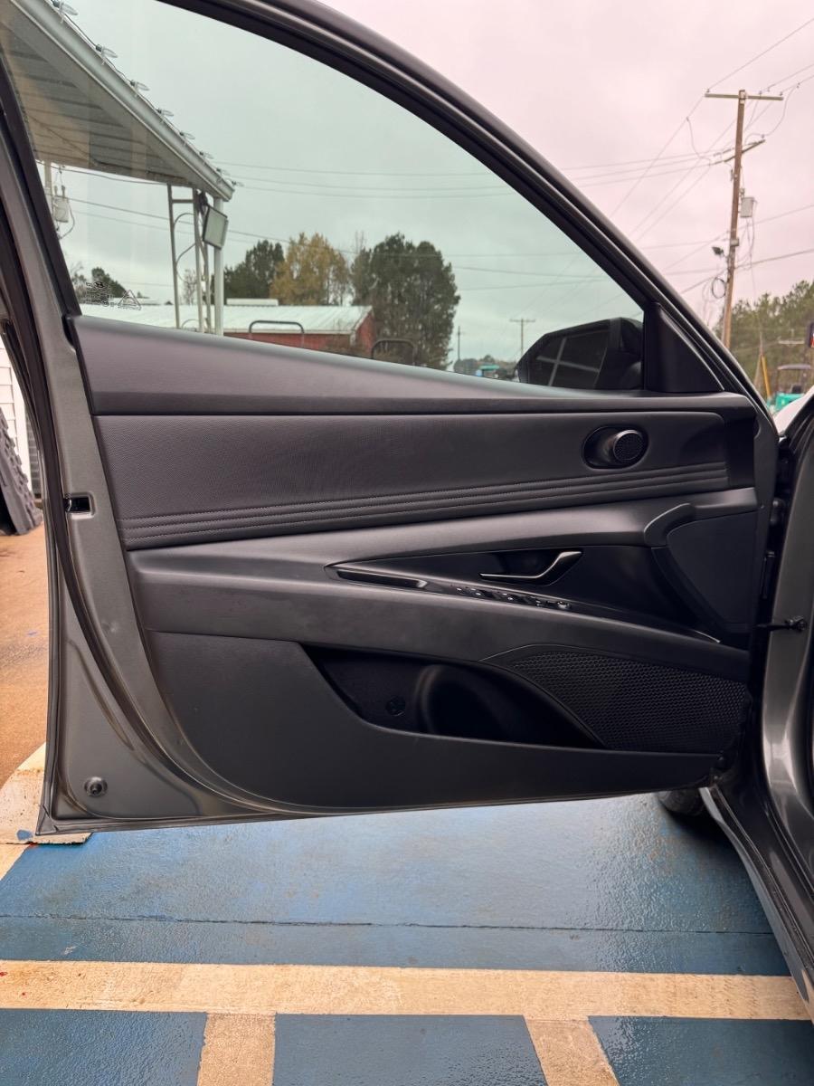 Hyundai Elantra SEL Sport IVT 2025