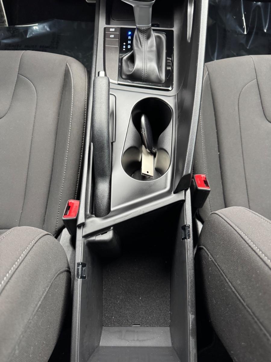 Hyundai Elantra SEL Sport IVT 2025