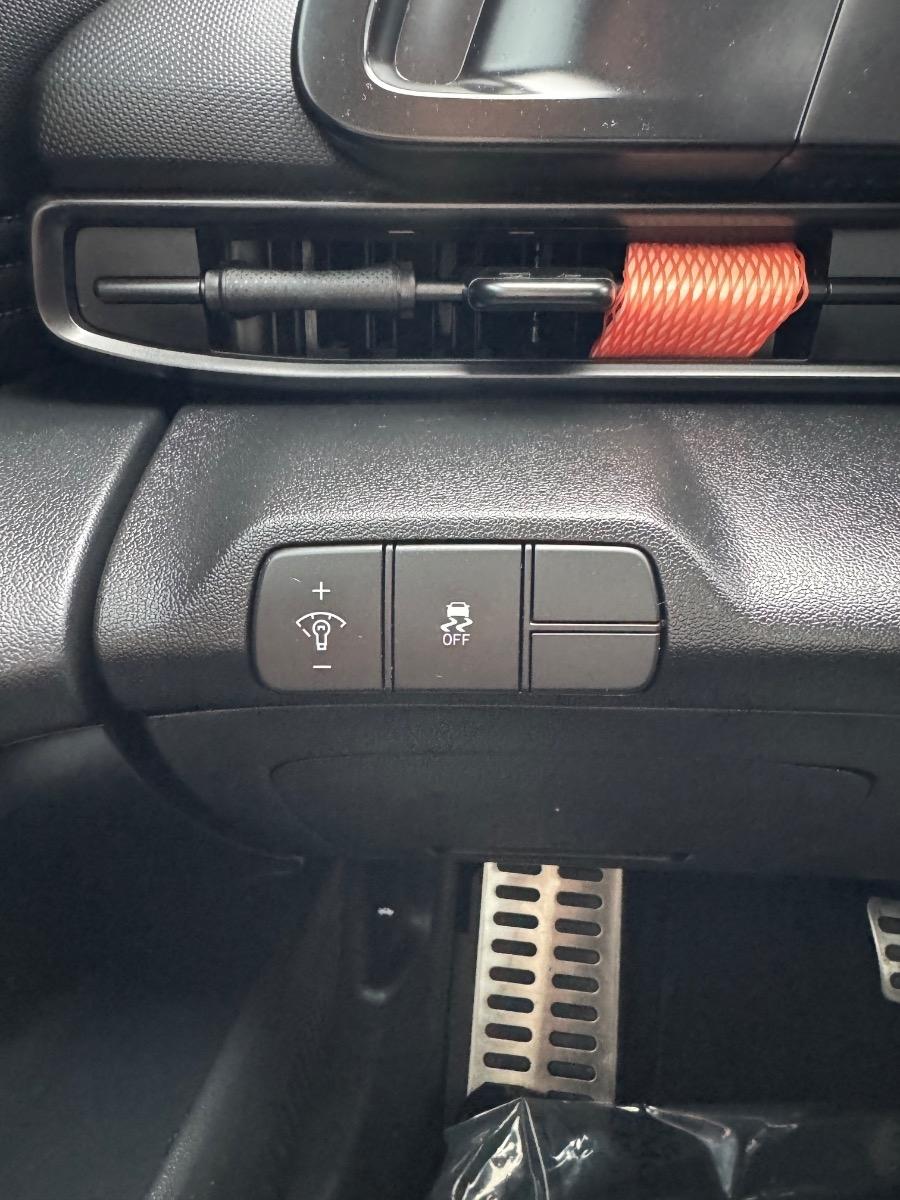 Hyundai Elantra SEL Sport IVT 2025