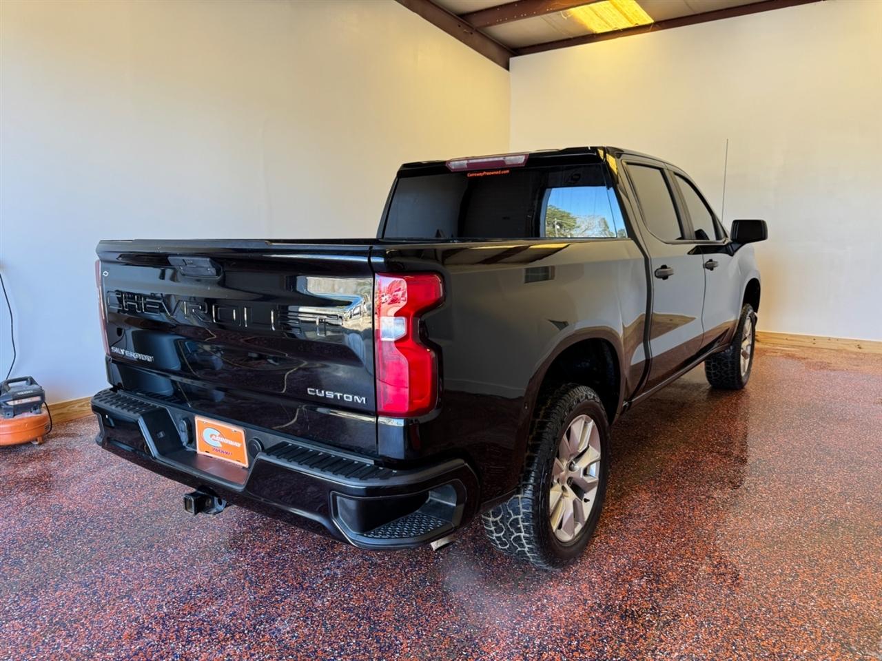 Chevrolet Silverado 1500 2WD Crew Cab 147" Custom 2021