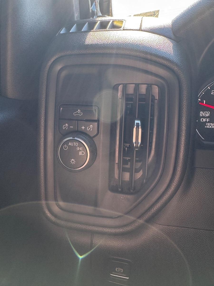 Chevrolet Silverado 1500 2WD Crew Cab 147" Custom 2021