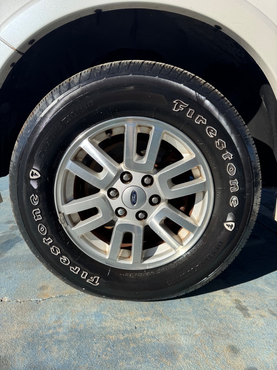 Ford Expedition EL 2WD 4dr Limited 2013