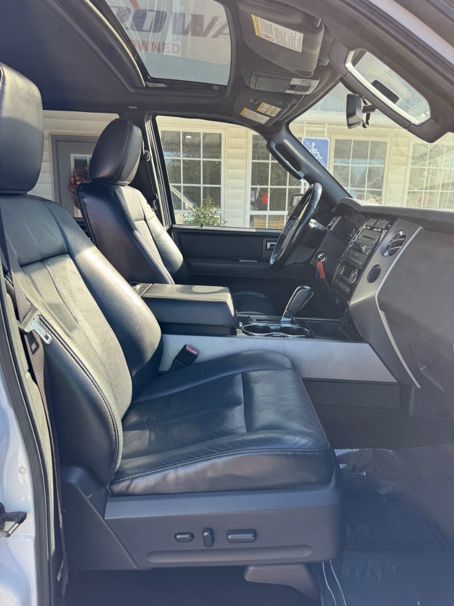 Ford Expedition EL 2WD 4dr Limited 2013