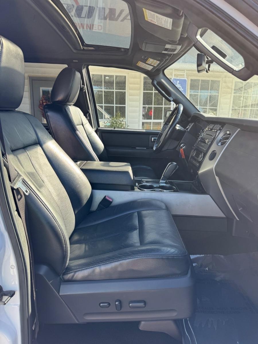 Ford Expedition EL 2WD 4dr Limited 2013