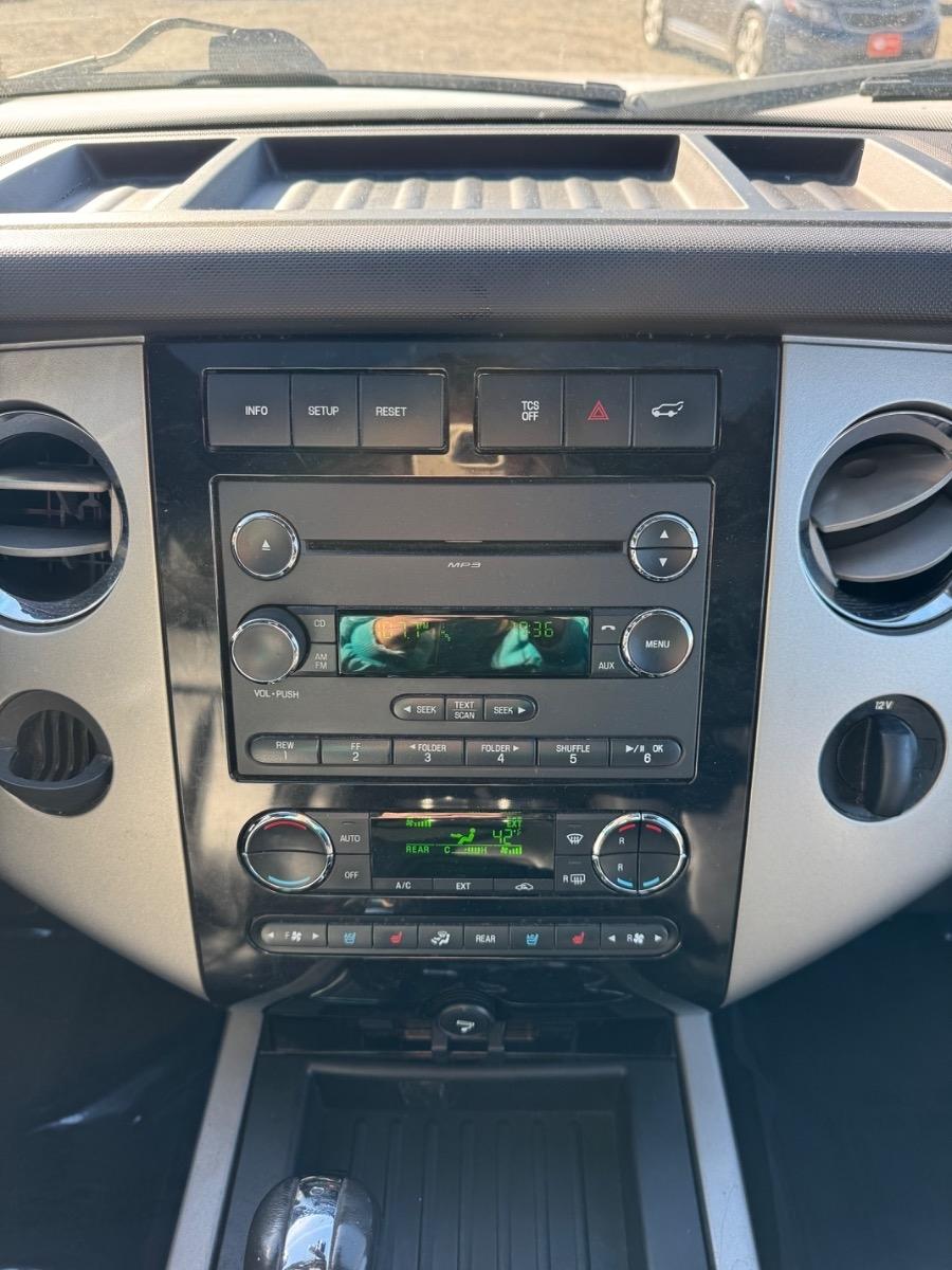 Ford Expedition EL 2WD 4dr Limited 2013