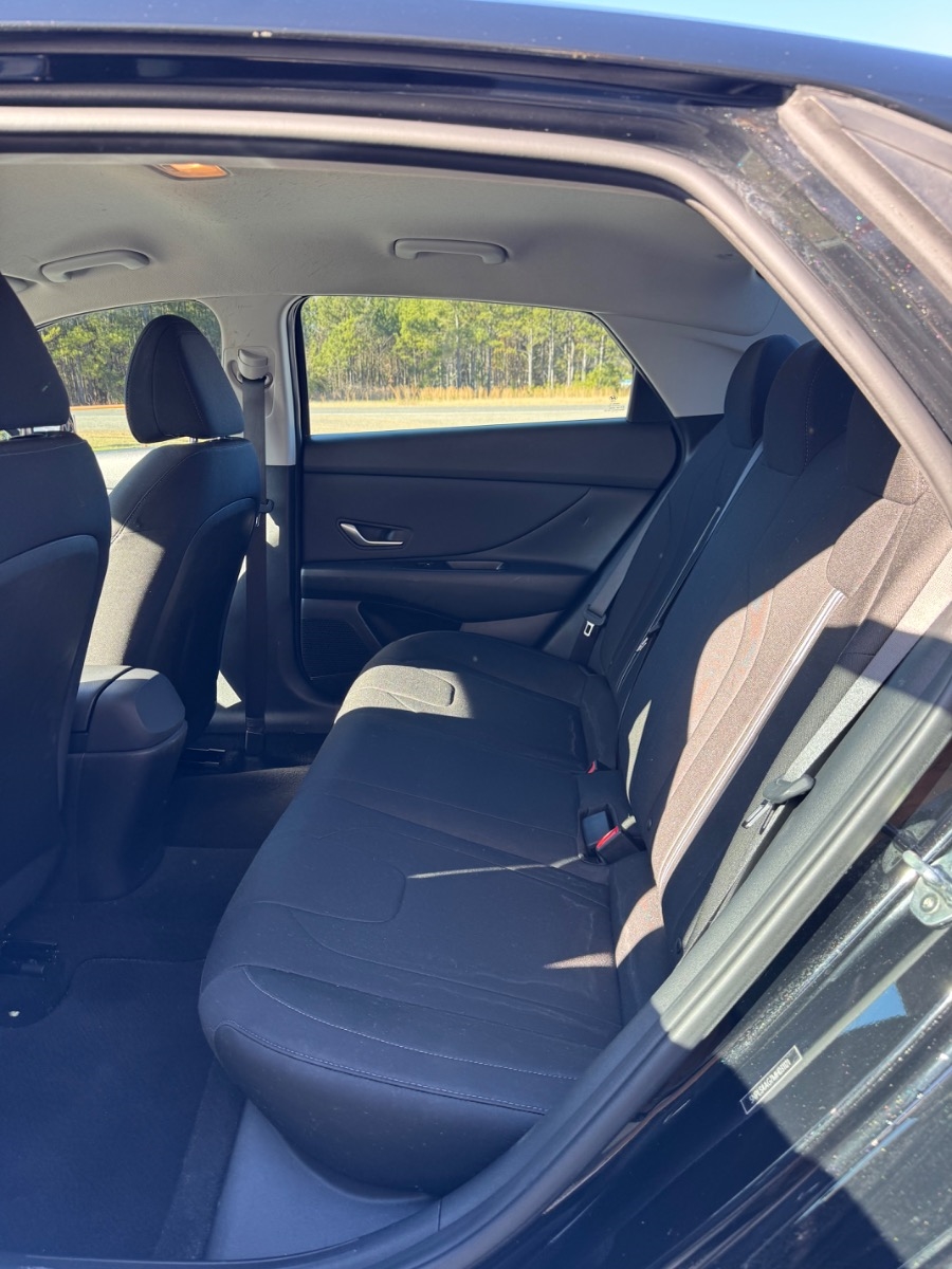 Hyundai Elantra SEL IVT 2021