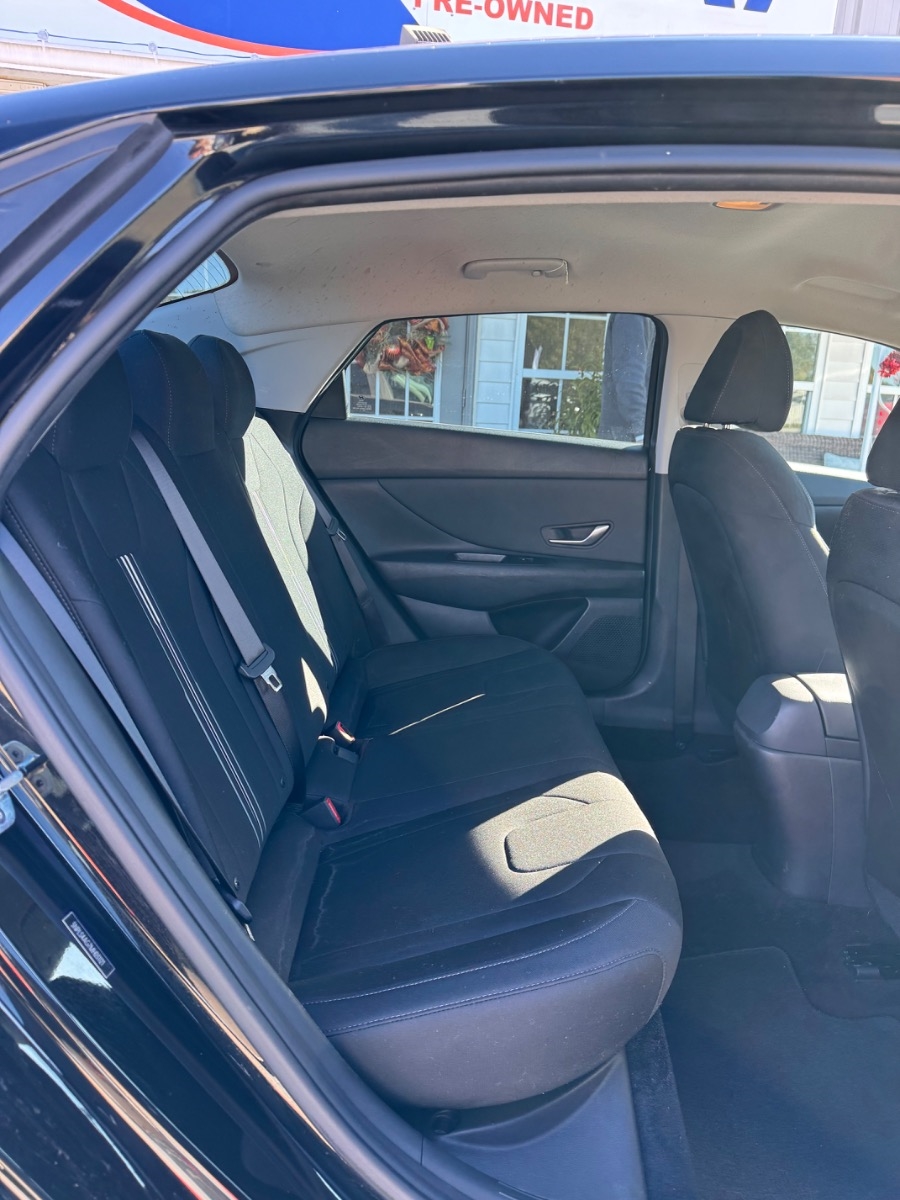 Hyundai Elantra SEL IVT 2021