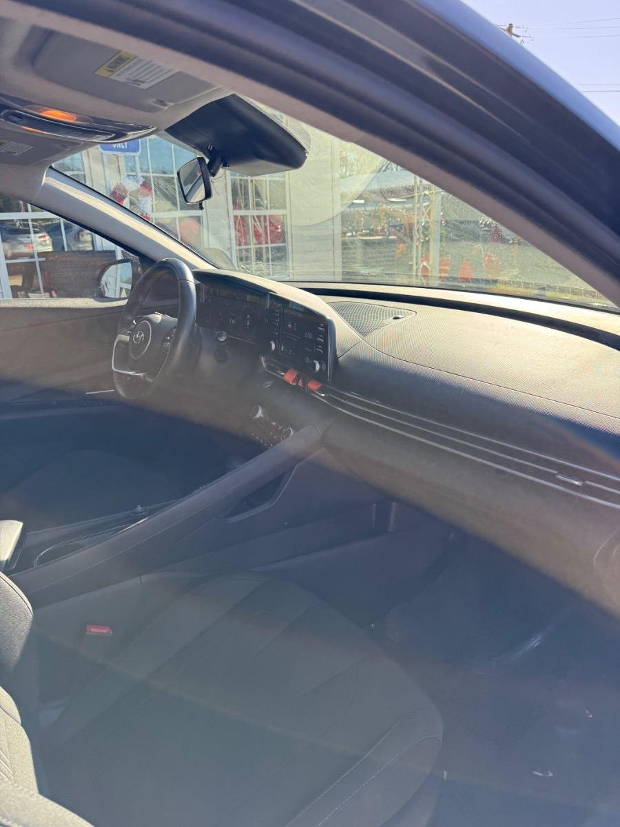 Hyundai Elantra SEL IVT 2021