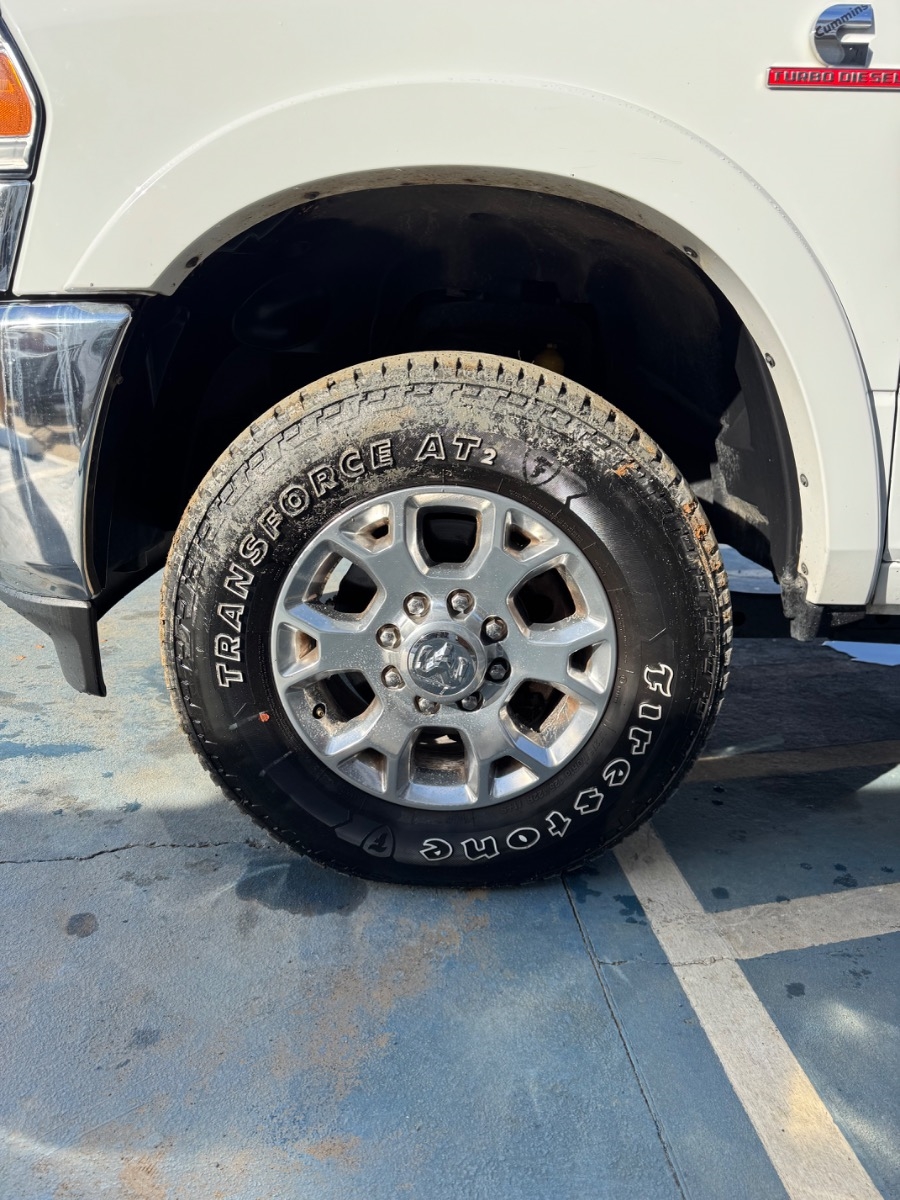 RAM 2500 Laramie 4x4 Crew Cab 6'4" Box 2020