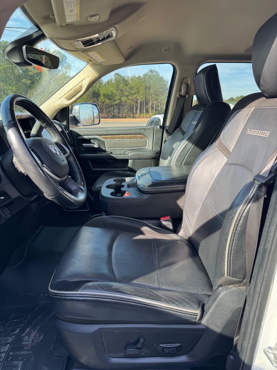 RAM 2500 Laramie 4x4 Crew Cab 6'4" Box 2020