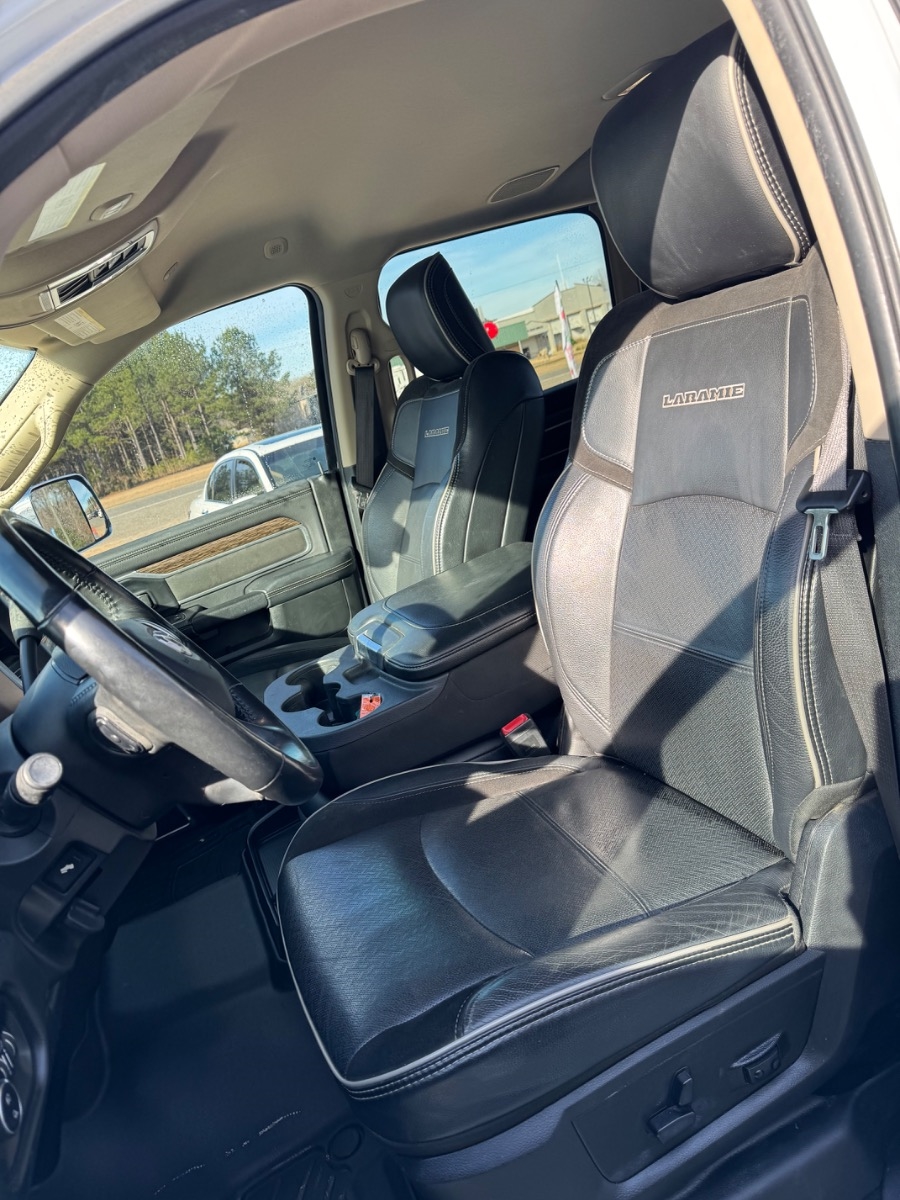 RAM 2500 Laramie 4x4 Crew Cab 6'4" Box 2020