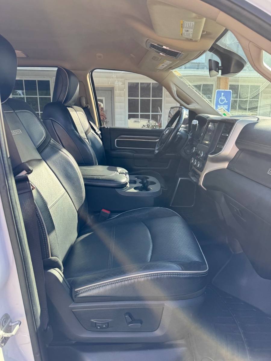 RAM 2500 Laramie 4x4 Crew Cab 6'4" Box 2020