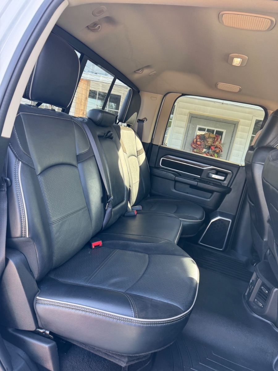 RAM 2500 Laramie 4x4 Crew Cab 6'4" Box 2020