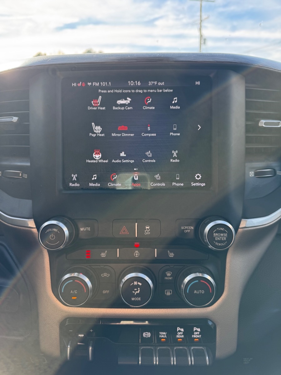 RAM 2500 Laramie 4x4 Crew Cab 6'4" Box 2020