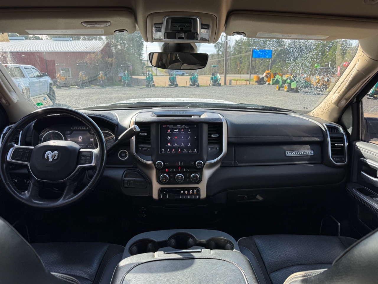 RAM 2500 Laramie 4x4 Crew Cab 6'4" Box 2020