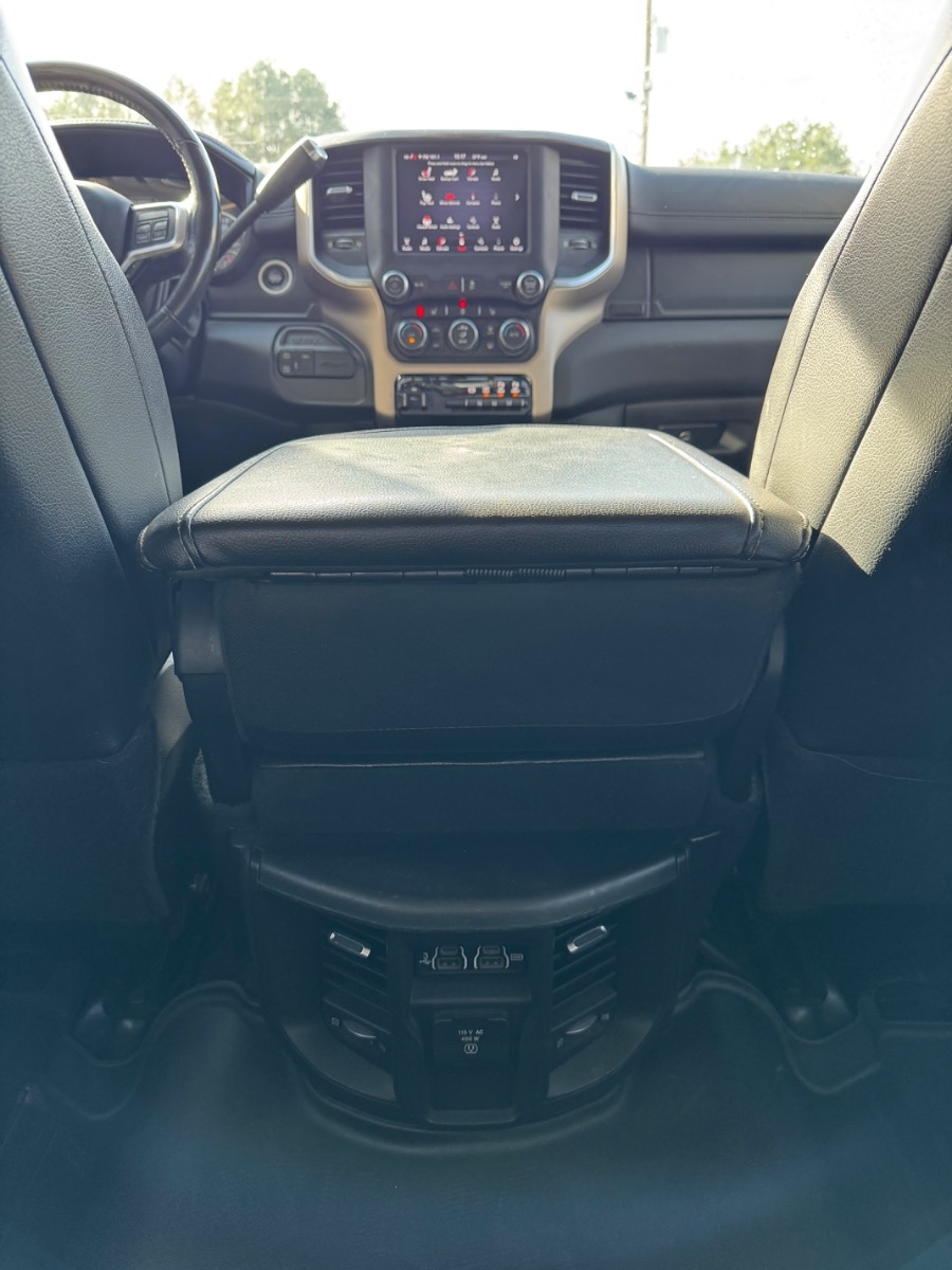 RAM 2500 Laramie 4x4 Crew Cab 6'4" Box 2020