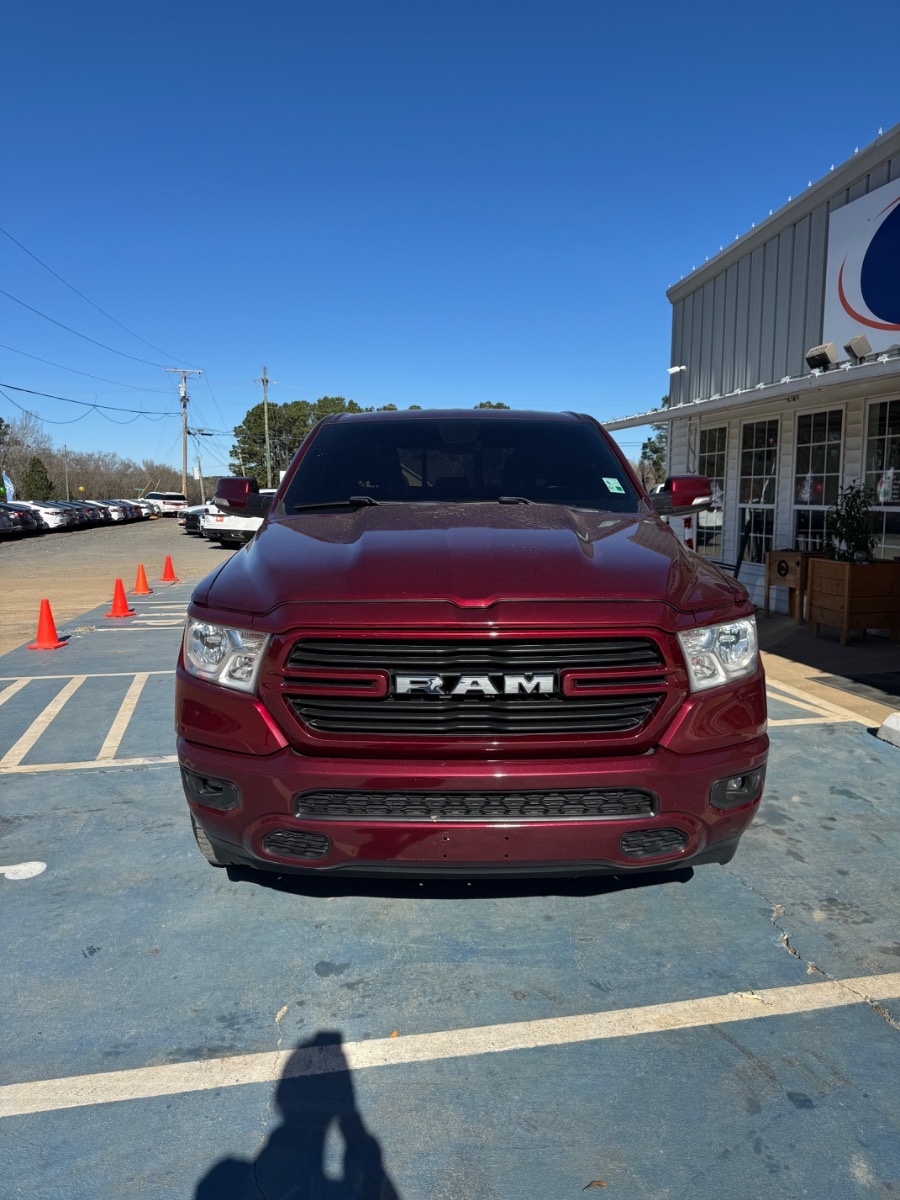 RAM 1500 Big Horn 4x2 Crew Cab 5'7" Box 2021