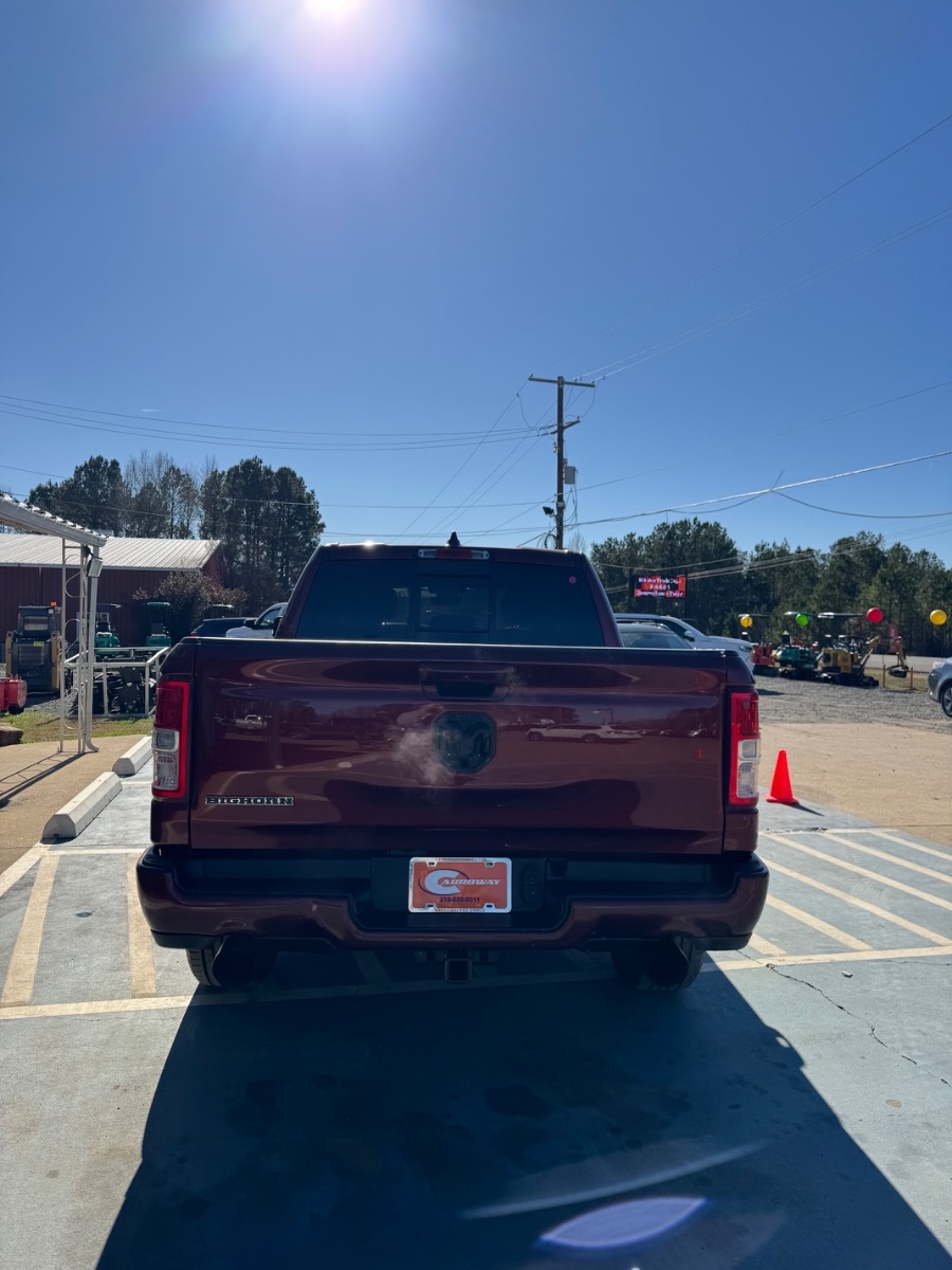 RAM 1500 Big Horn 4x2 Crew Cab 5'7" Box 2021