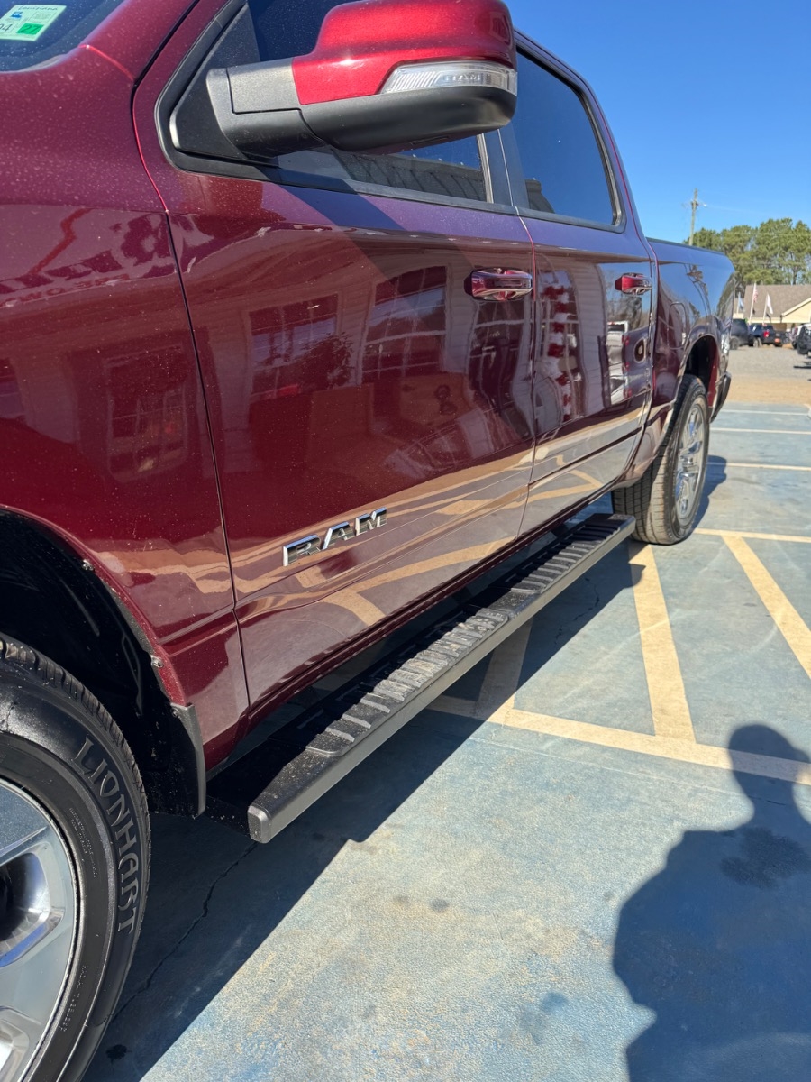 RAM 1500 Big Horn 4x2 Crew Cab 5'7" Box 2021