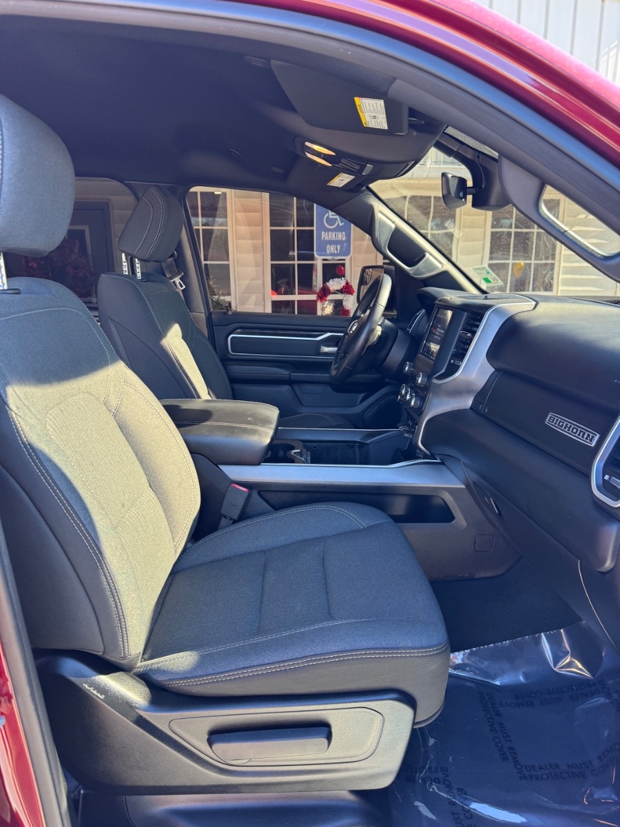 RAM 1500 Big Horn 4x2 Crew Cab 5'7" Box 2021