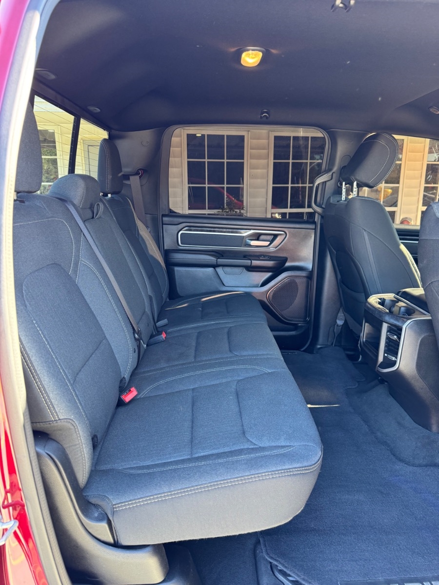 RAM 1500 Big Horn 4x2 Crew Cab 5'7" Box 2021