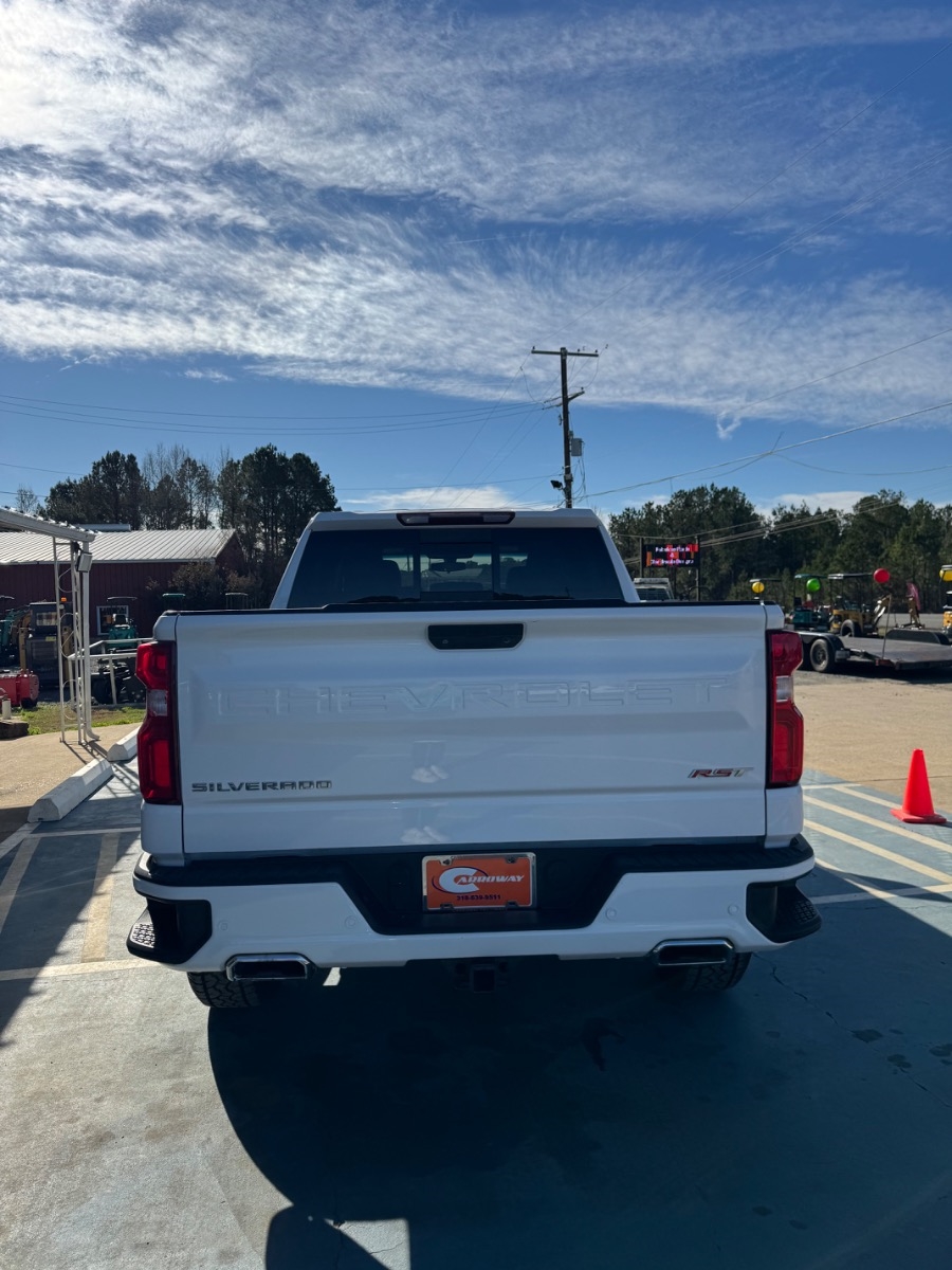 Chevrolet Silverado 1500 4WD Crew Cab 147" RST 2020