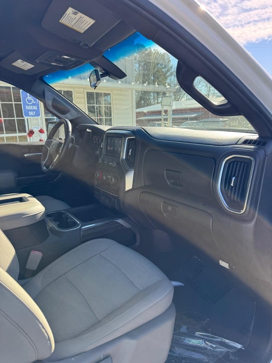 Chevrolet Silverado 1500 4WD Crew Cab 147" RST 2020