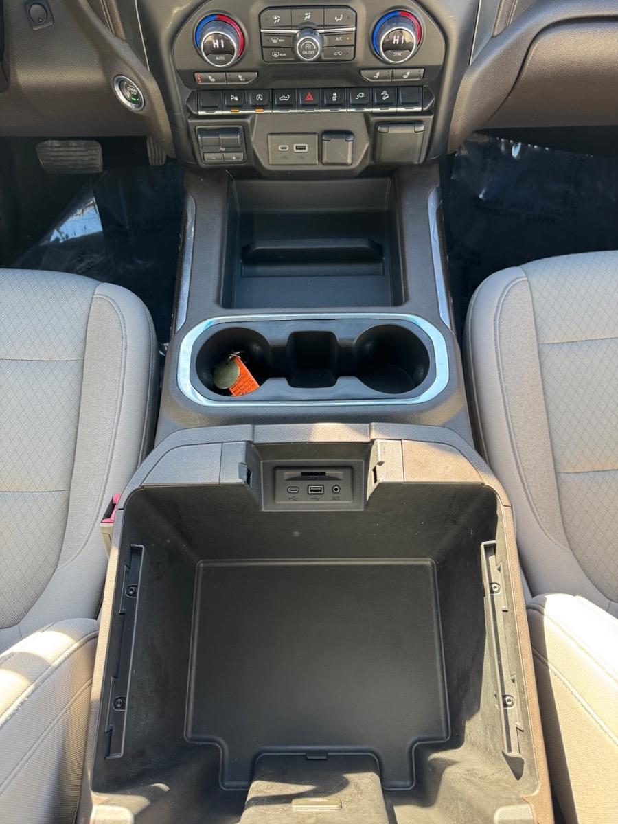 Chevrolet Silverado 1500 4WD Crew Cab 147" RST 2020