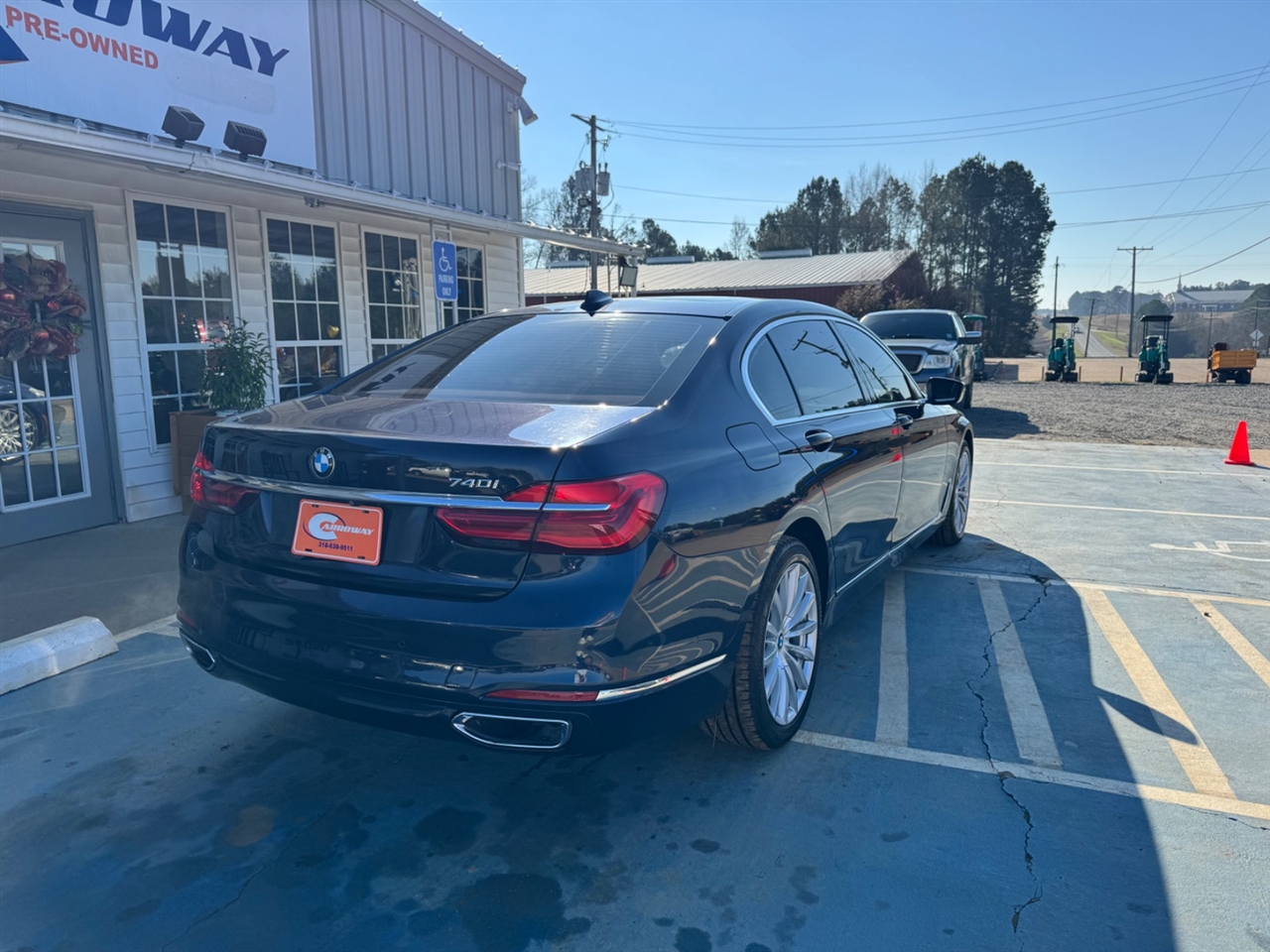 BMW 7 Series 4dr Sdn 740i RWD 2016