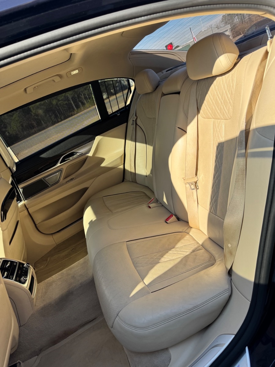 BMW 7 Series 4dr Sdn 740i RWD 2016