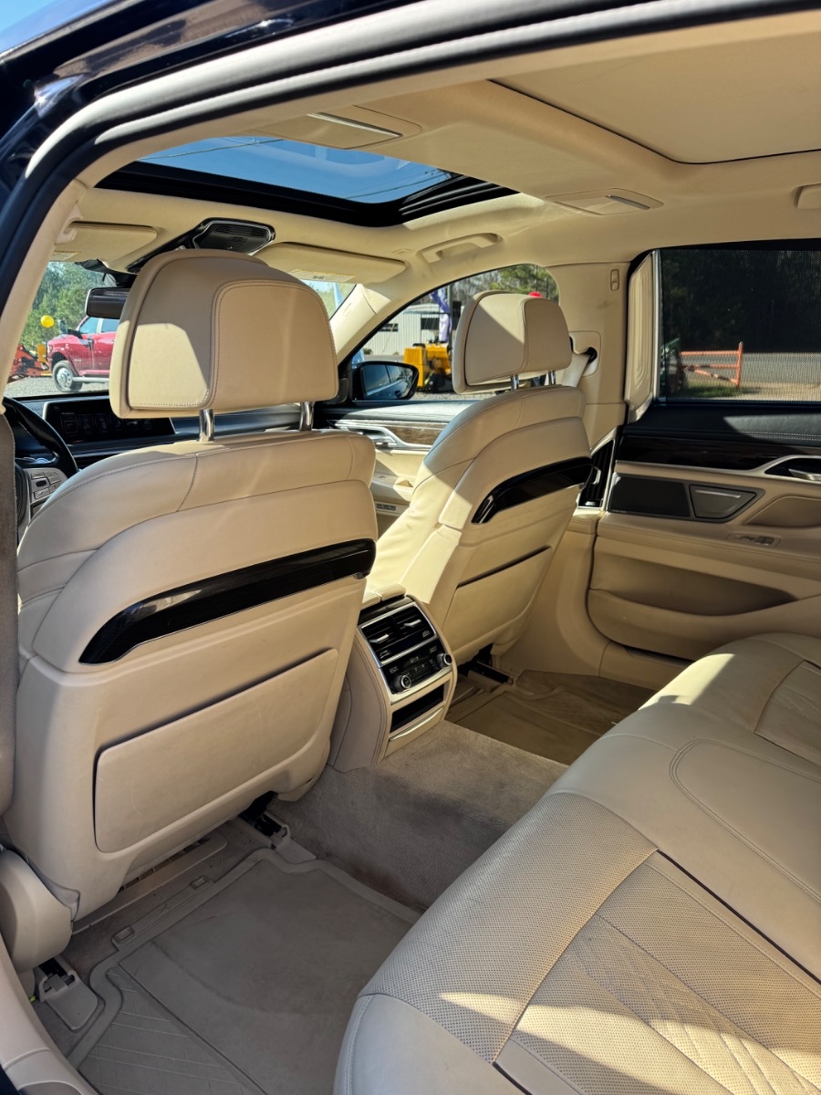 BMW 7 Series 4dr Sdn 740i RWD 2016