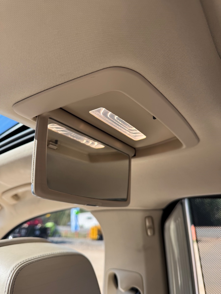 BMW 7 Series 4dr Sdn 740i RWD 2016