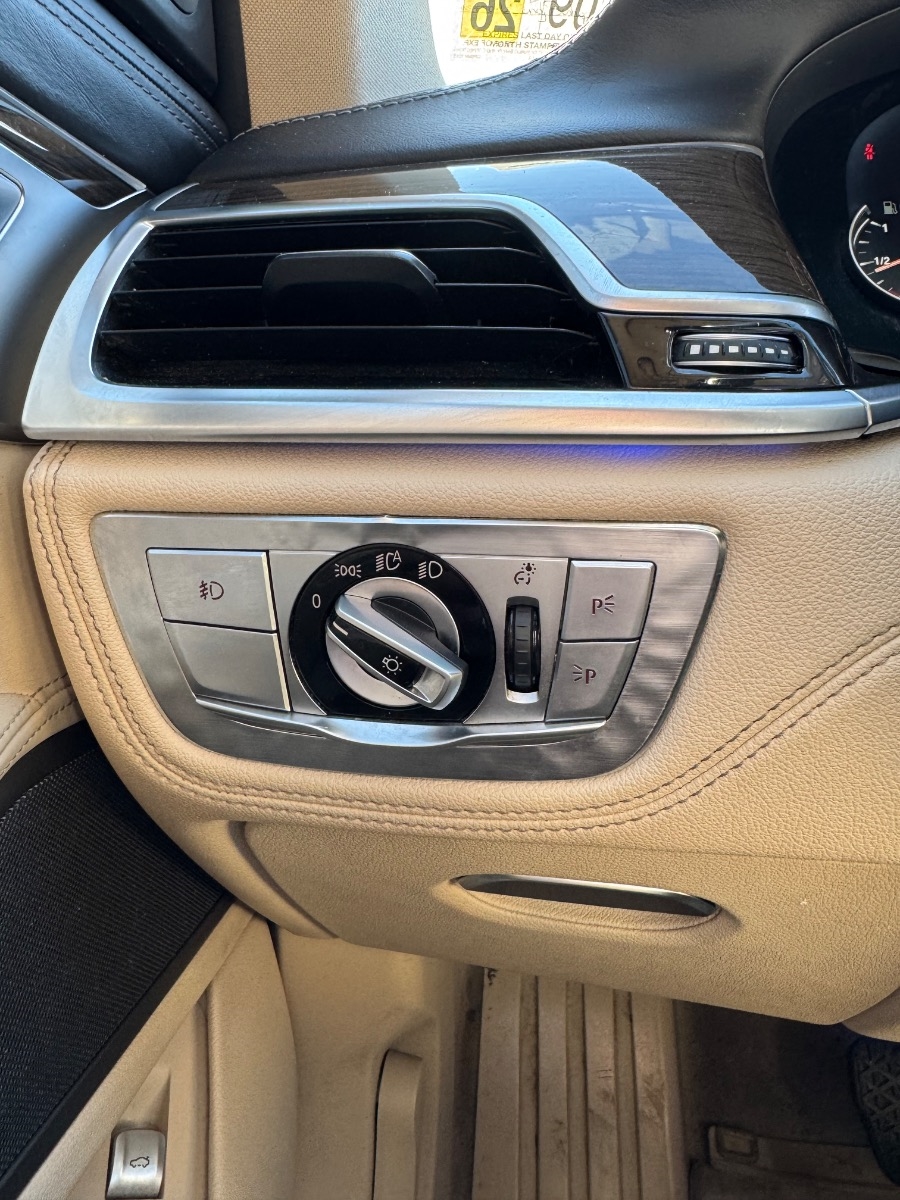 BMW 7 Series 4dr Sdn 740i RWD 2016