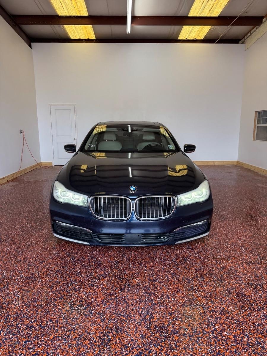 BMW 7 Series 4dr Sdn 740i RWD 2016