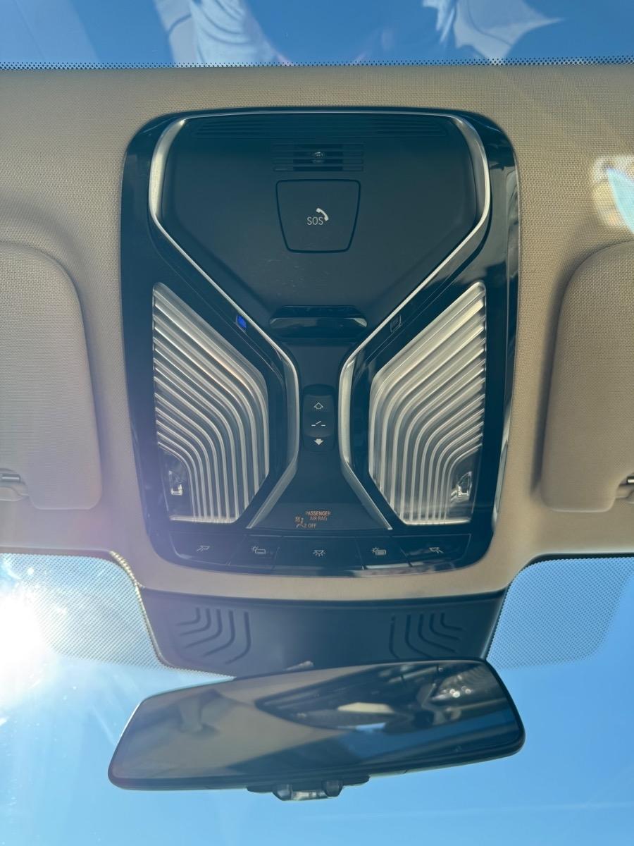 BMW 7 Series 4dr Sdn 740i RWD 2016