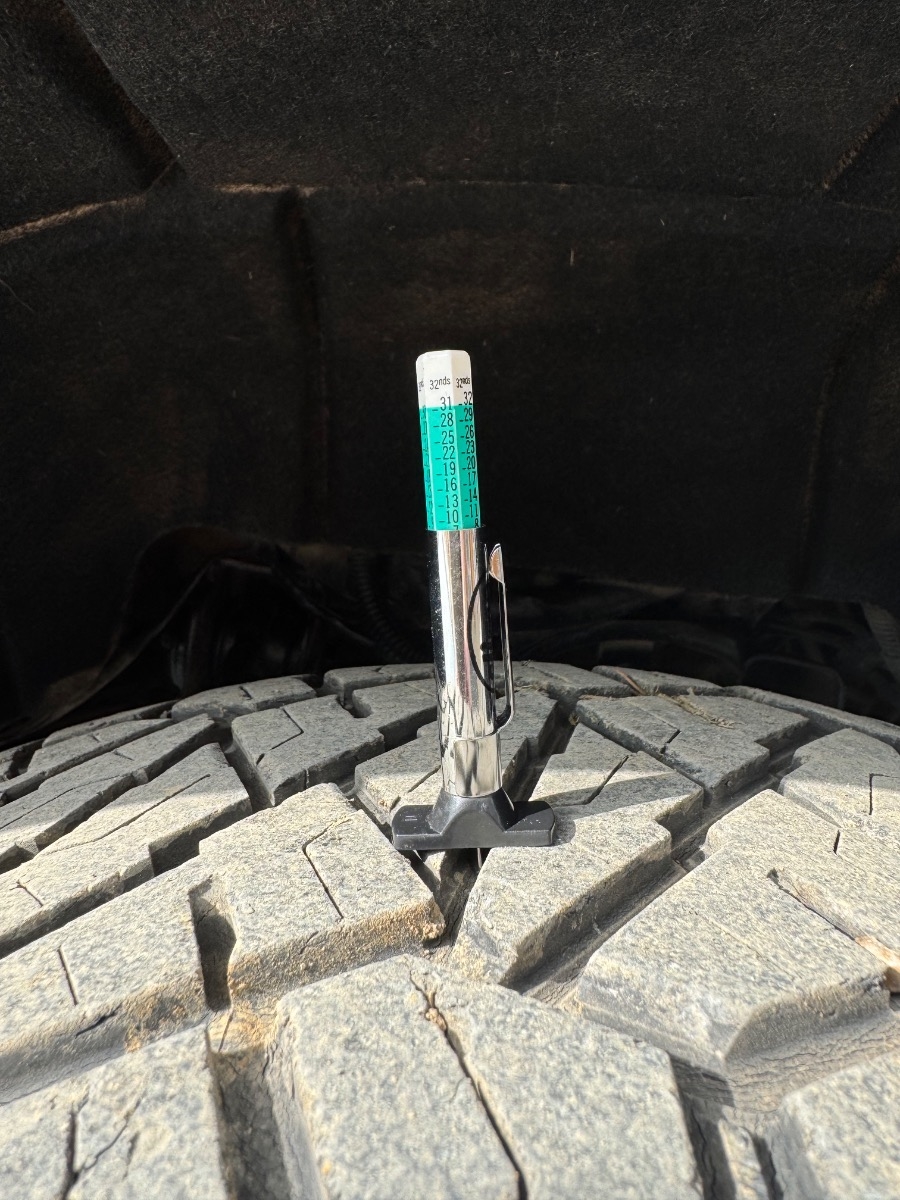 Chevrolet Silverado 2500HD 4WD Double Cab 144.2" LT 2015