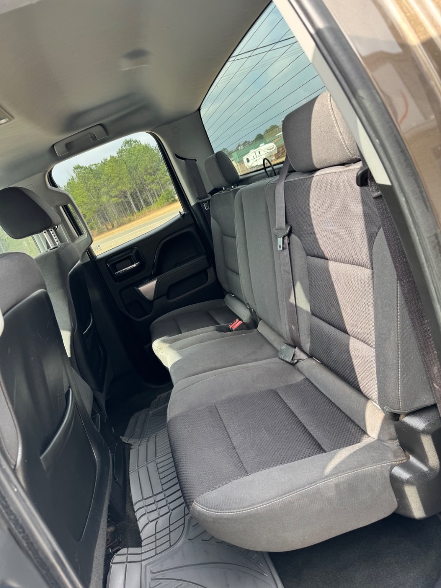 Chevrolet Silverado 2500HD 4WD Double Cab 144.2" LT 2015