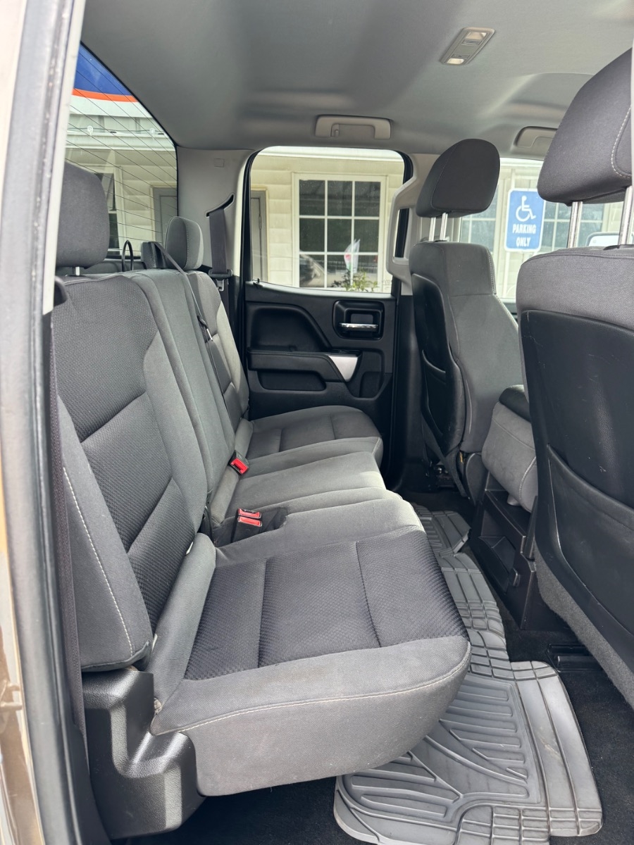 Chevrolet Silverado 2500HD 4WD Double Cab 144.2" LT 2015