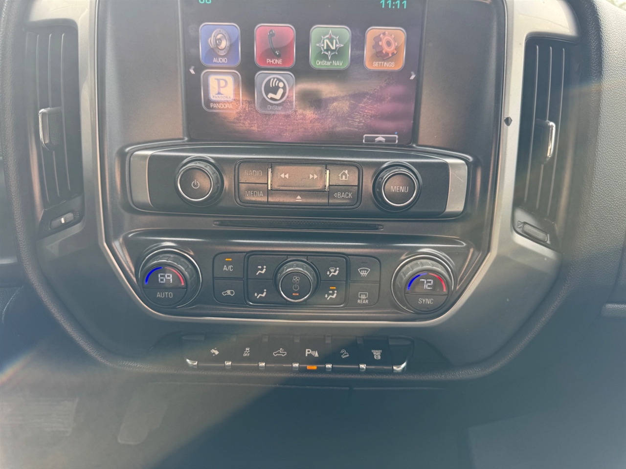 Chevrolet Silverado 2500HD 4WD Double Cab 144.2" LT 2015