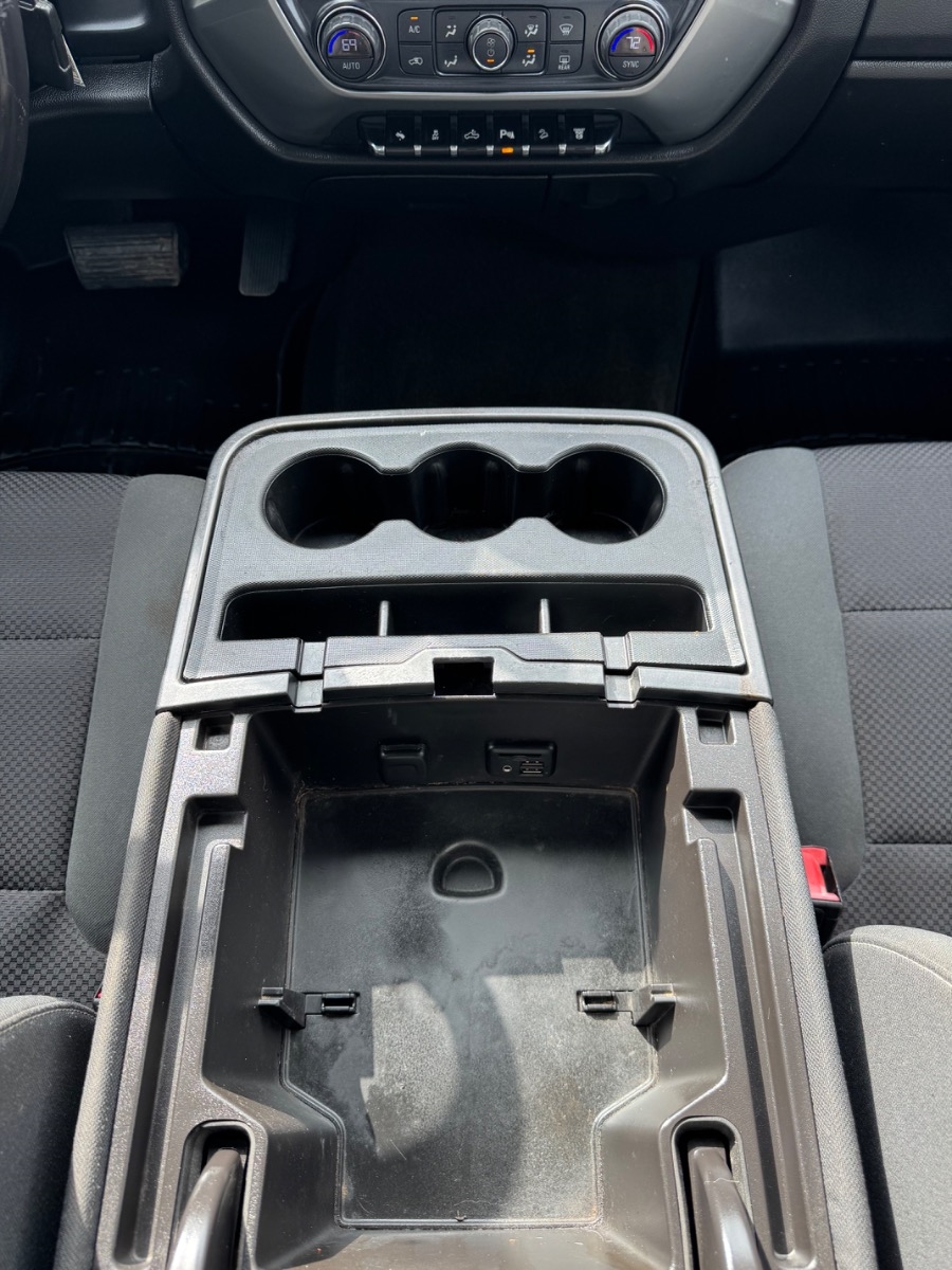 Chevrolet Silverado 2500HD 4WD Double Cab 144.2" LT 2015