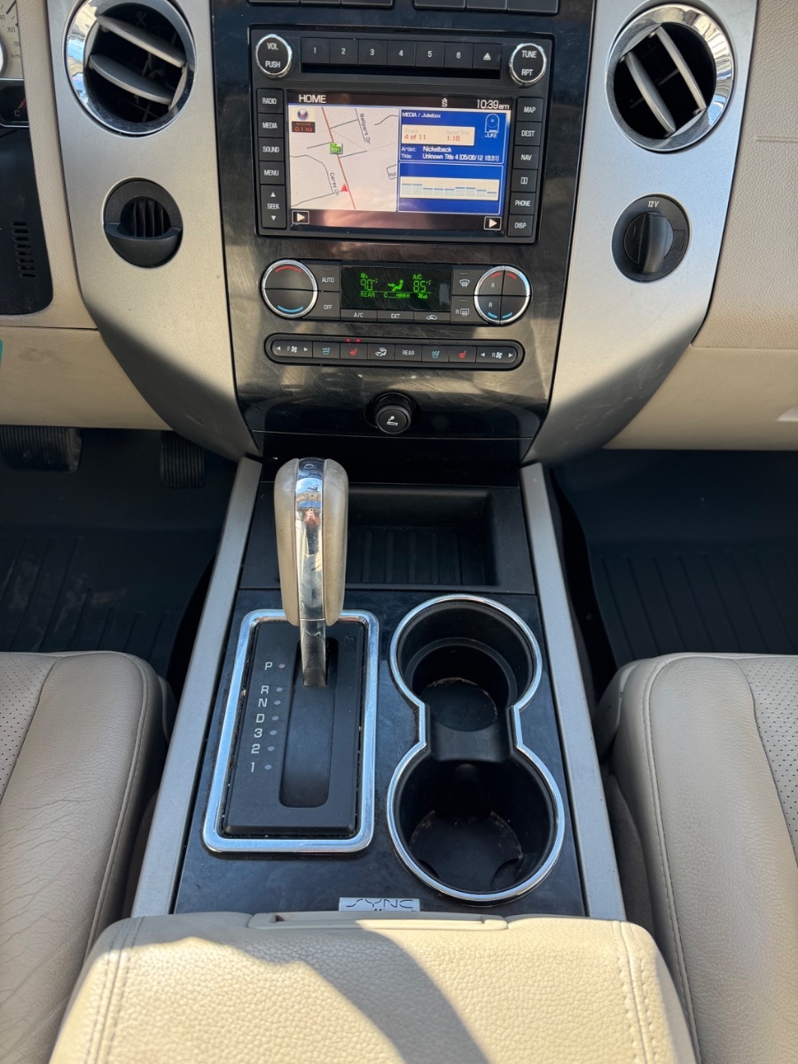 Ford Expedition EL 2WD 4dr Limited 2012