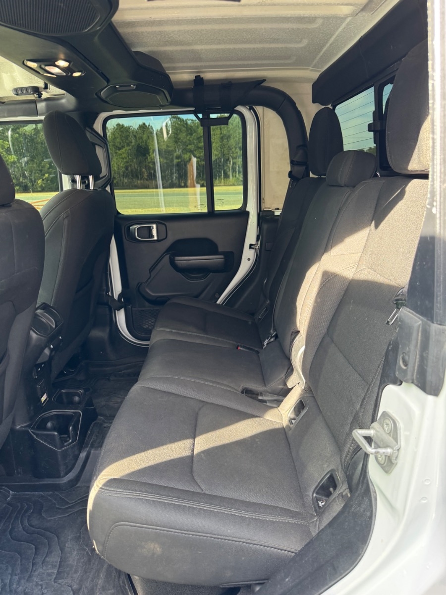 Jeep Gladiator Willys 4x4 2021