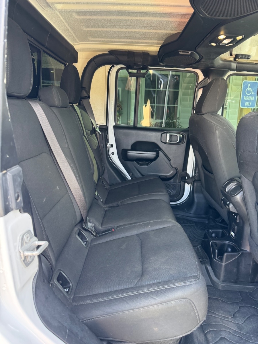 Jeep Gladiator Willys 4x4 2021