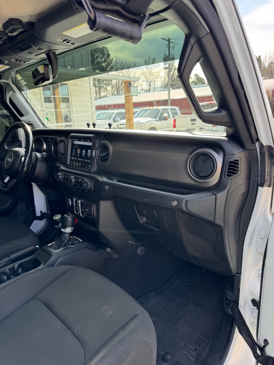 Jeep Gladiator Willys 4x4 2021