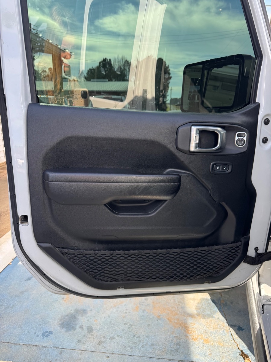 Jeep Gladiator Willys 4x4 2021