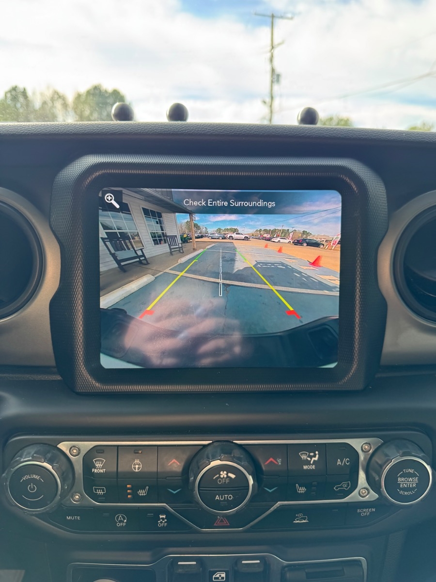 Jeep Gladiator Willys 4x4 2021