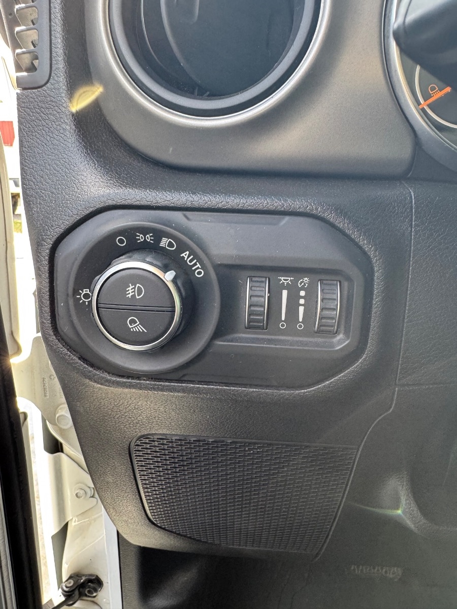 Jeep Gladiator Willys 4x4 2021