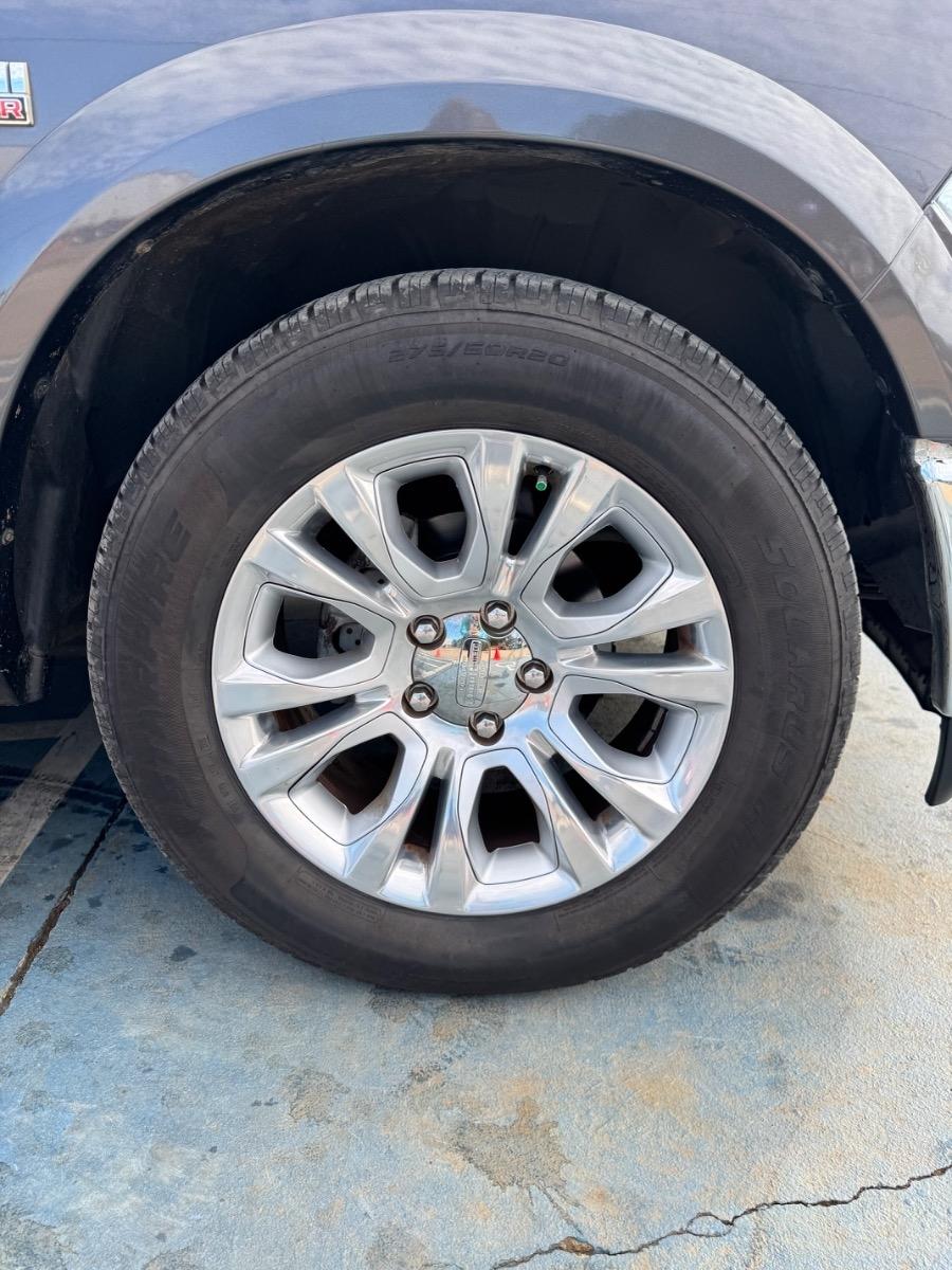 RAM 1500 Longhorn 4x2 Crew Cab 5'7" Box 2017